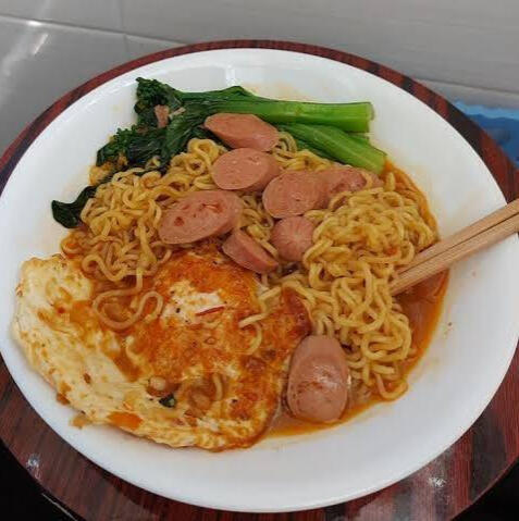 Indomie Spesial (telur +sosis) RP.11.000